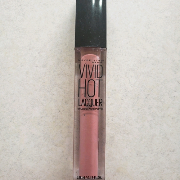 #60 Maybelline Vivid Hot Lip Lacquer Tease - Picture 1 of 4